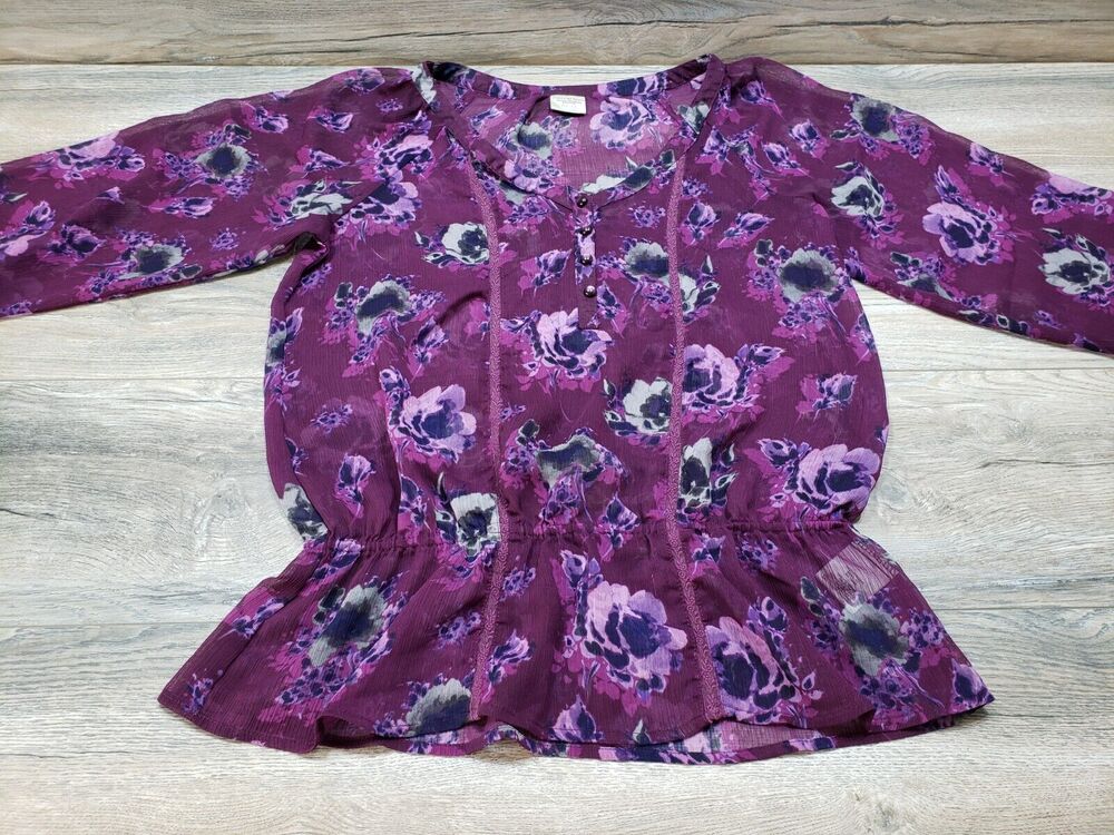 Inked & Faded Women's Purple Floral Sheer V-Neck 3/4 Sleeve Blouse Medium